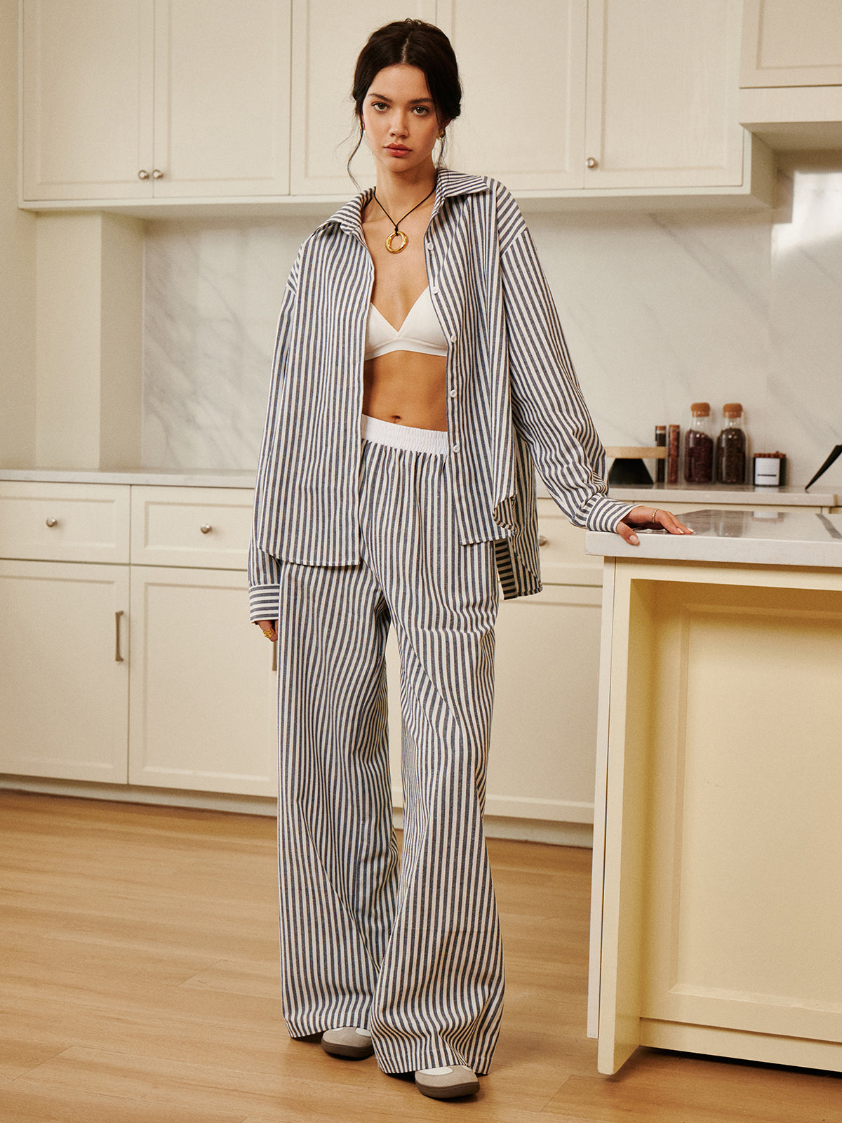 Beatrix Women's Linen Shirt - full-length view