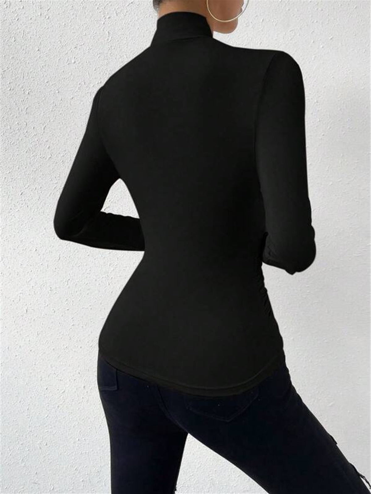 Uma Women's Pleated T-shirt - close-up detail