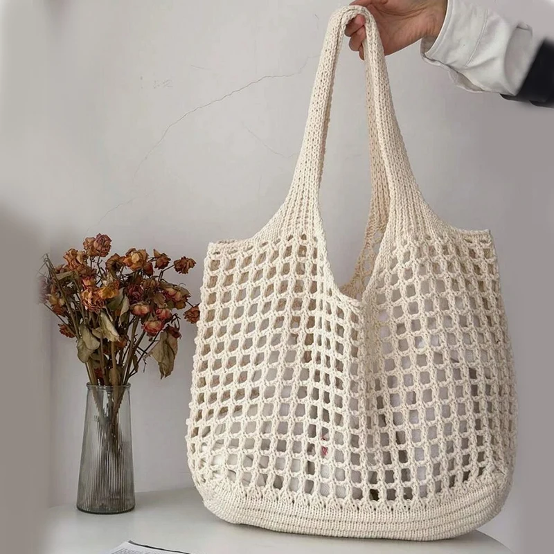 Winona Women's Crochet Crochet Carryall | Black, White