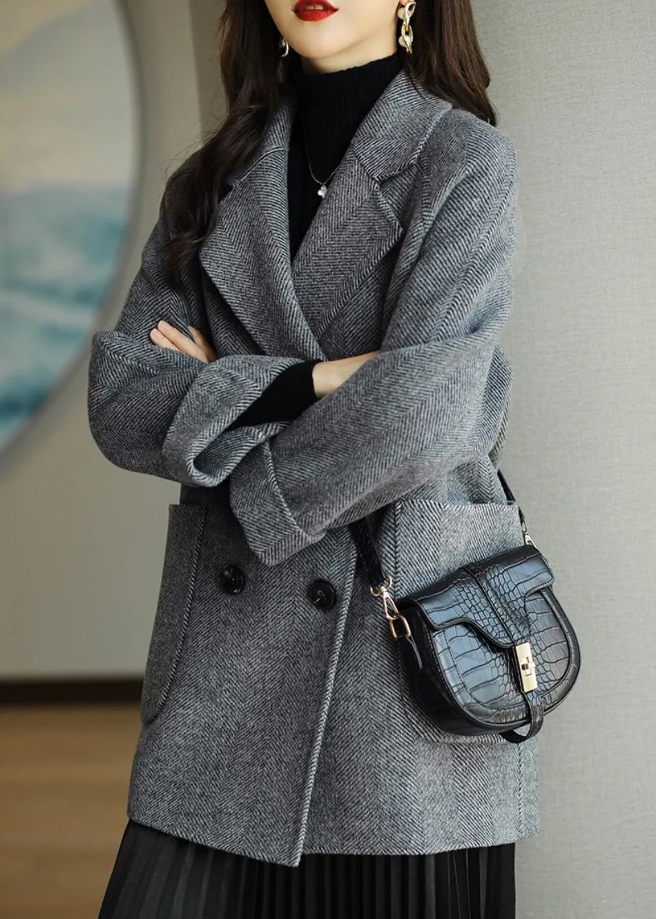 Violette Women's Trench Coat - close-up detail