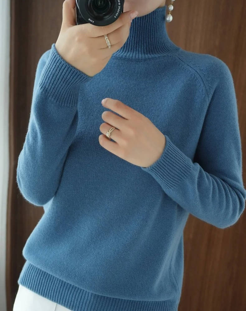 Elsie Women's Sweater - fabric and finish detail