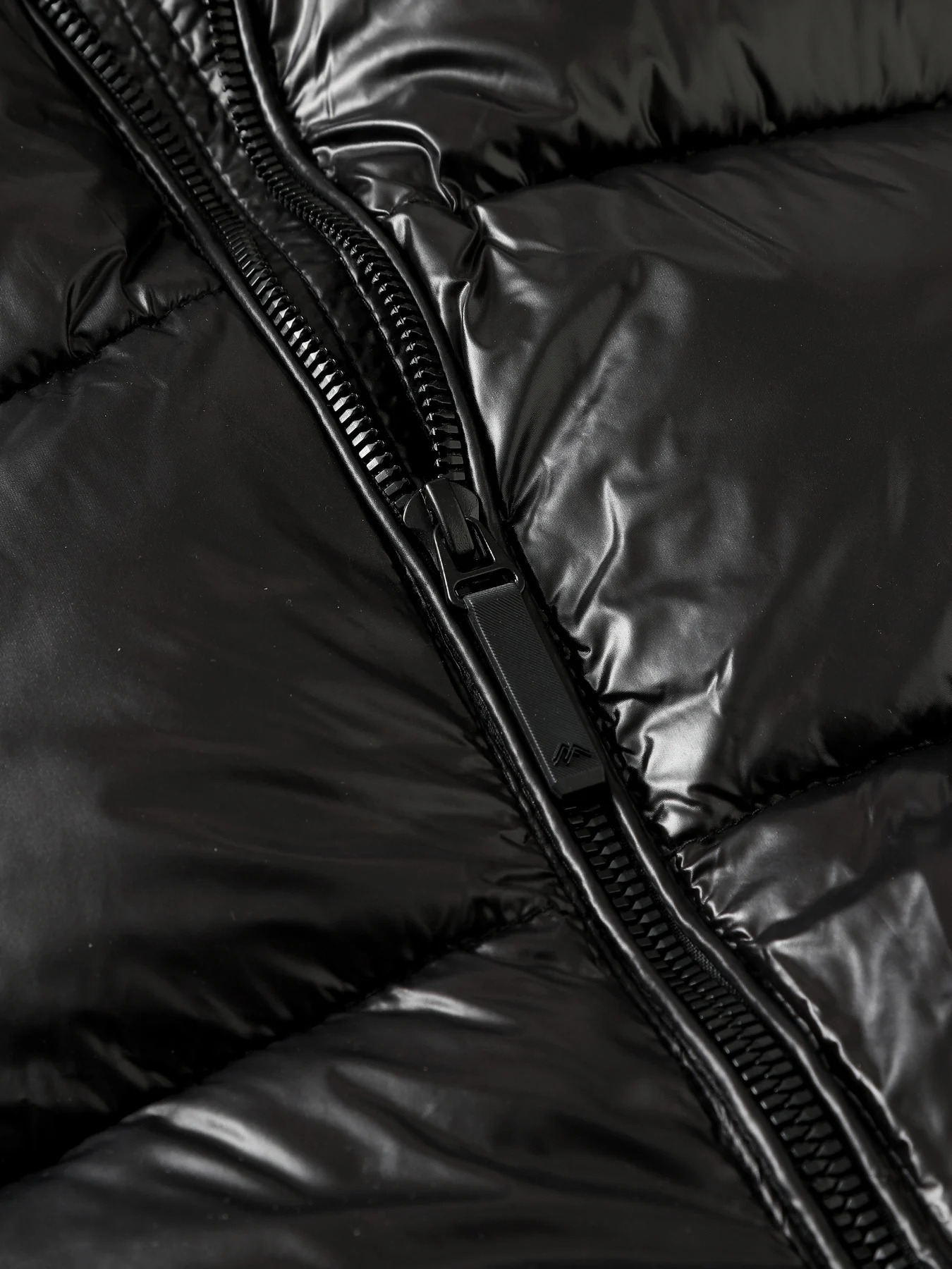 Isaac Men's Puffer Jacket - close-up detail
