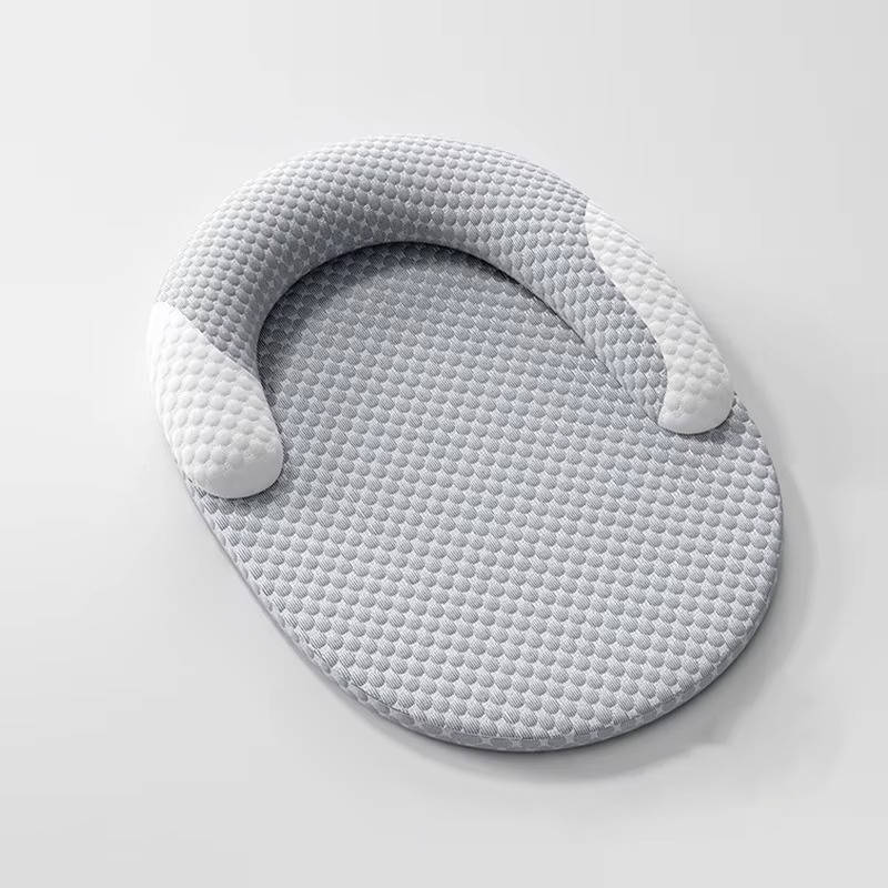 Bay Portable Pet Bed - full-length view