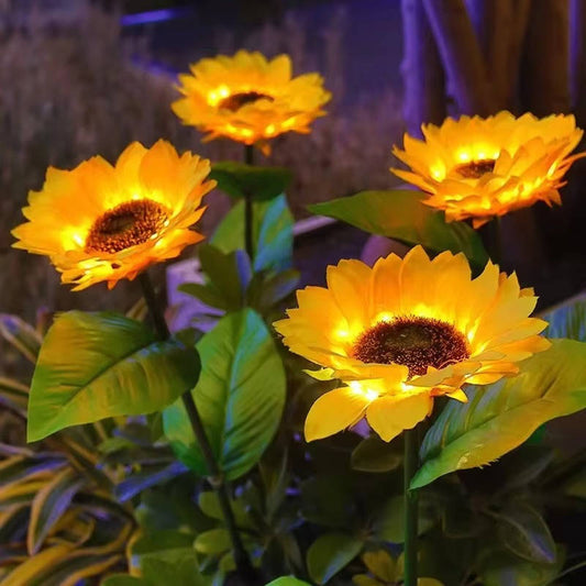 Marlow Solar Sunflower Light - front view