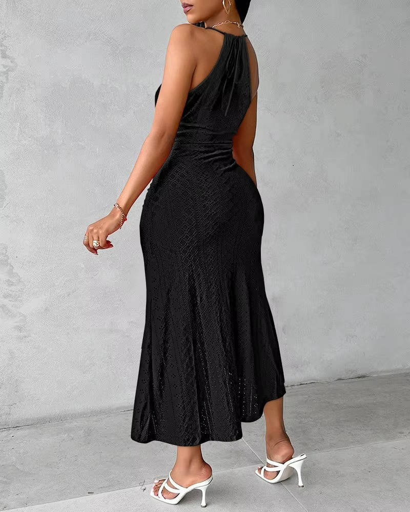 Ottilie Women's Asymmetric Maxi Dress - close-up detail