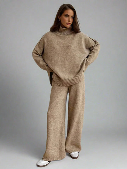 Alba Women's Two-piece Set - fabric and finish detail
