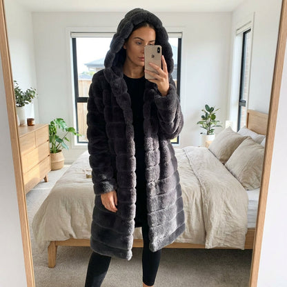 Calla Women's Faux Fur Coat | Elegant Button-Down Design, Winter Essential