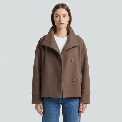 Chaqueta con Cuello Erguido para Mujeres de Clara | Cierre de Botones en la Parte Frontal, Largo Corto