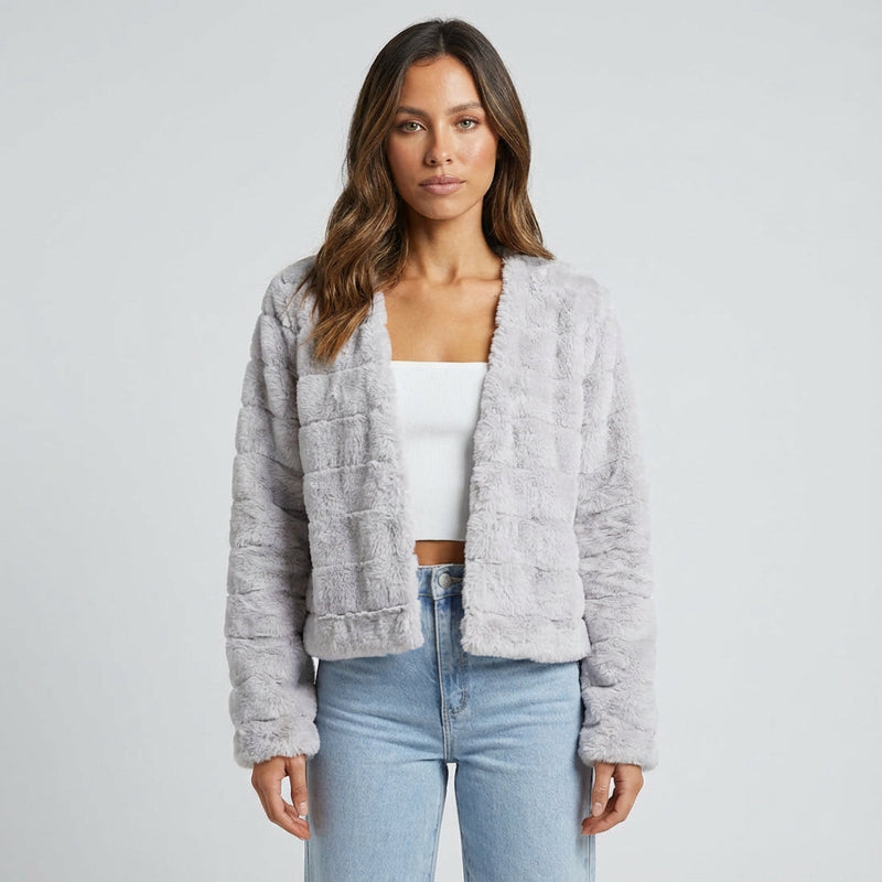 Veya Women's Evening Jacket | Chic Faux Fur, Cropped Design