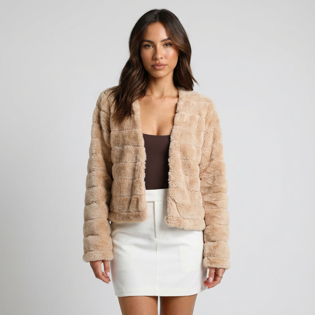 Veya Women's Evening Jacket | Chic Faux Fur, Cropped Design