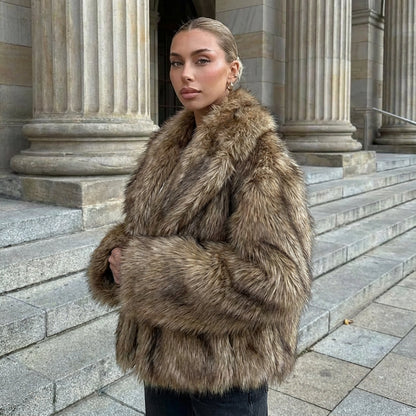 Manteau en fausse fourrure femme Vienna | Fausse fourrure caramel chaud, large col à revers