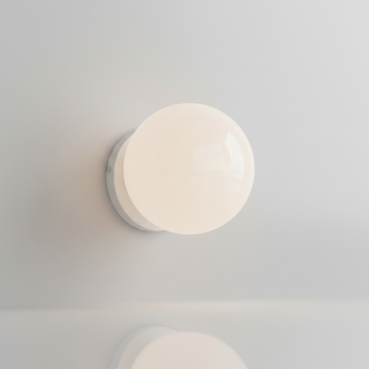 Luminara Glass Wall Sconce - Glossy Glass studio packshot
