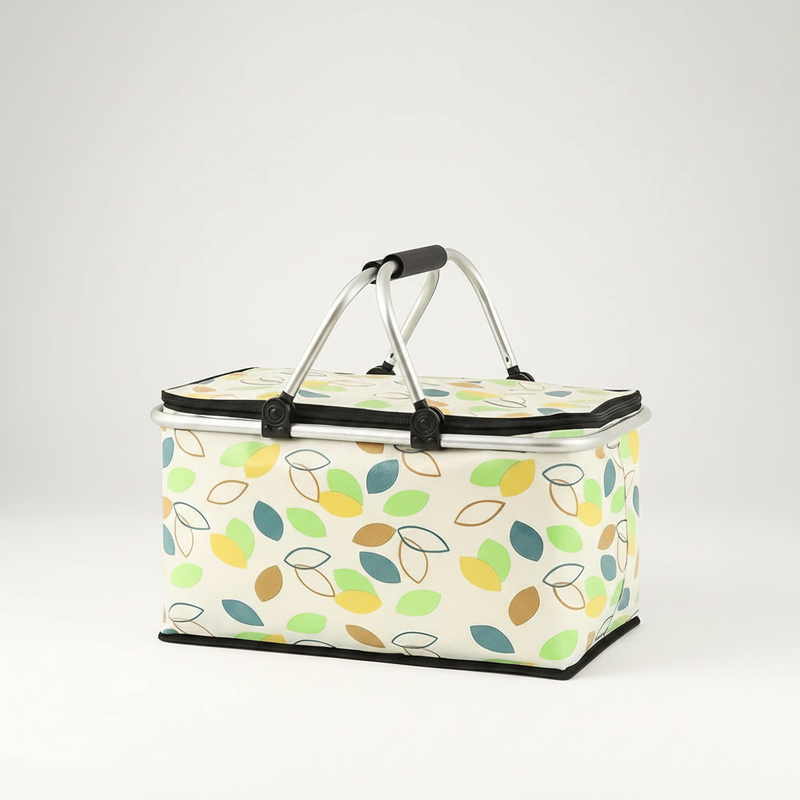 Checkered Picnic Basket - Green Leaves studio packshot
