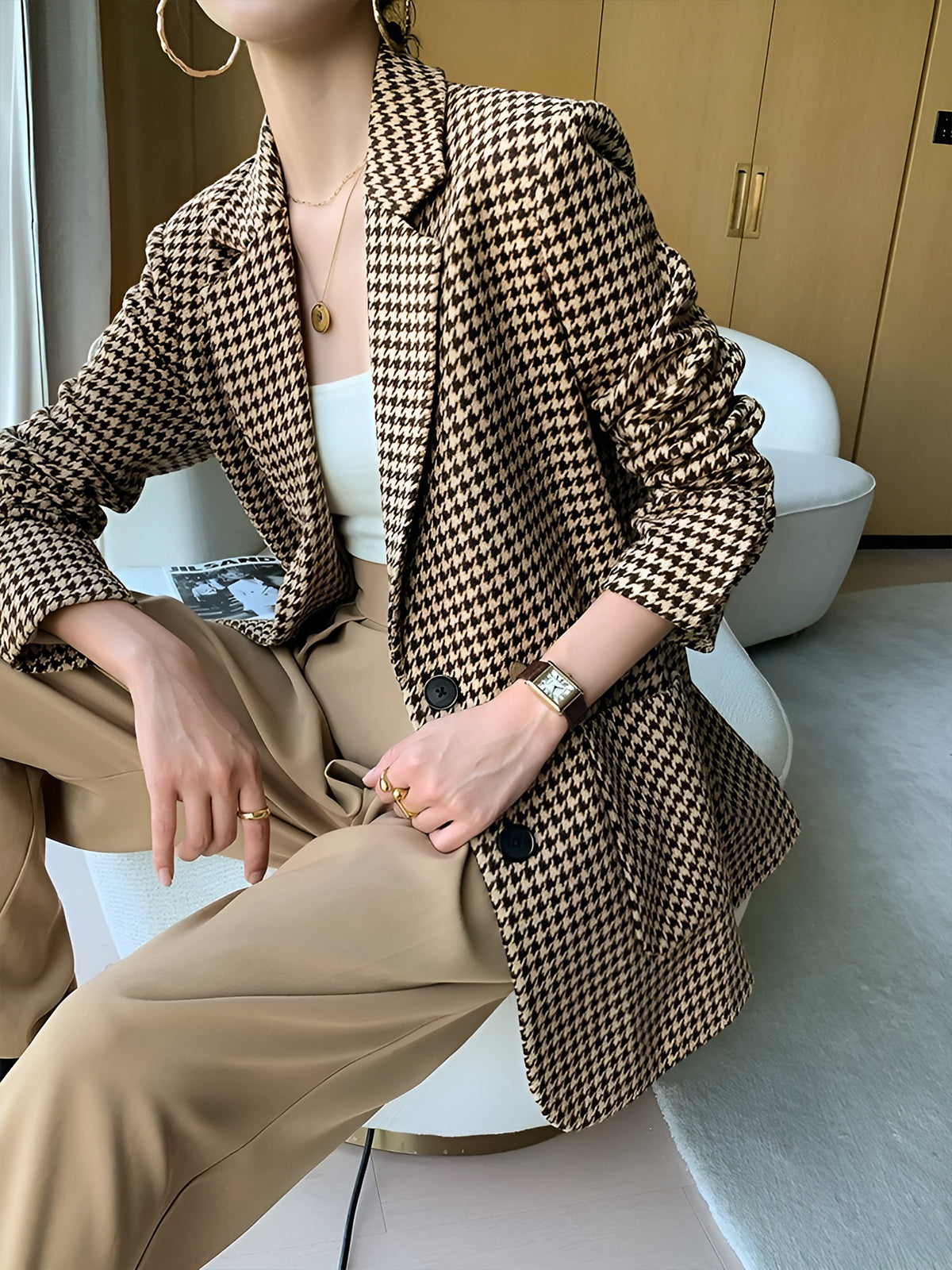 Odette Women's Blazer - fabric and finish detail