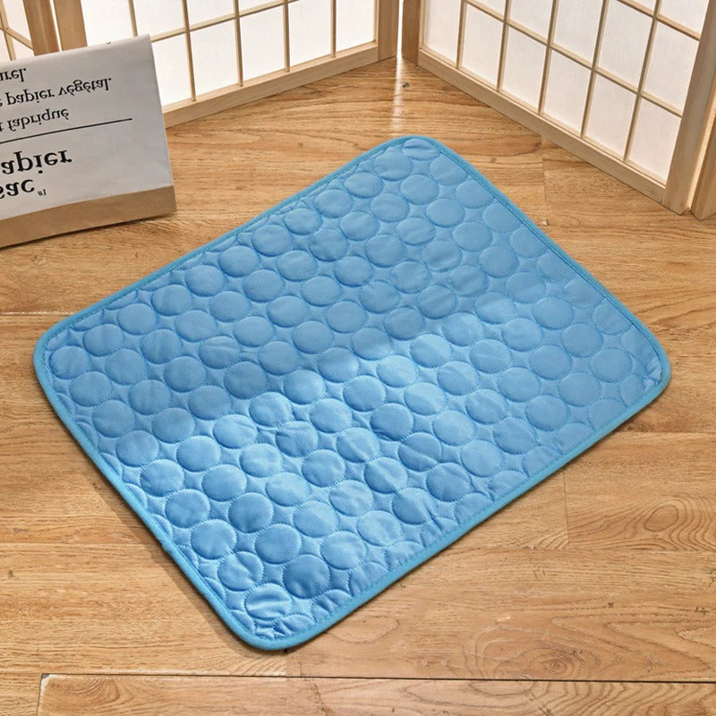 Fable Portable Cooling Pad - full-length view