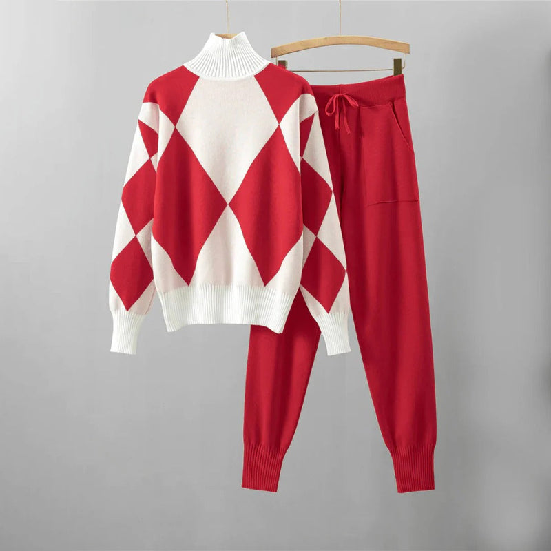 Mabel Women's Sweater - fabric and finish detail