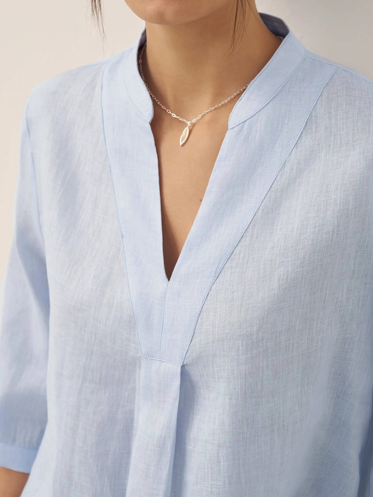 Tallulah Women's Linen Dress - close-up detail