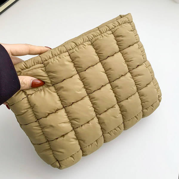Mabel Women's Quilted Organizer - back view
