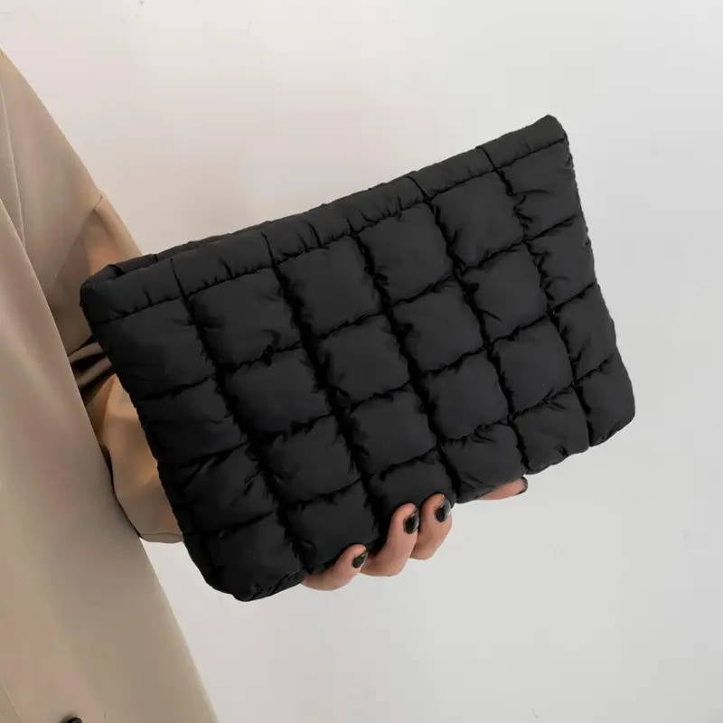 Mabel Women's Quilted Organizer - front view