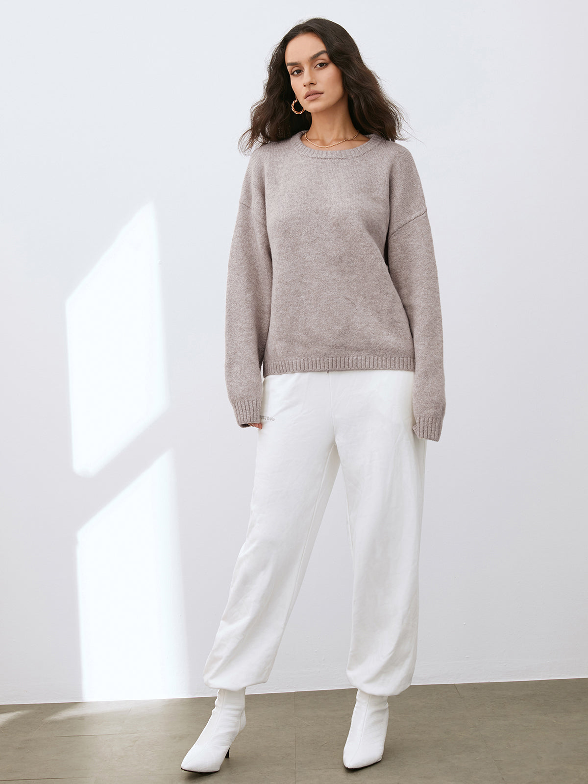 Kira Women's Sweater - fabric and finish detail