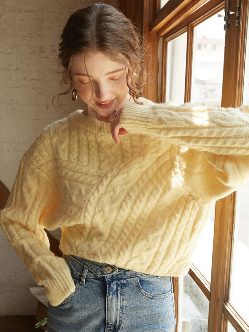 Darcy Women's Oversized Sweater - fabric and finish detail