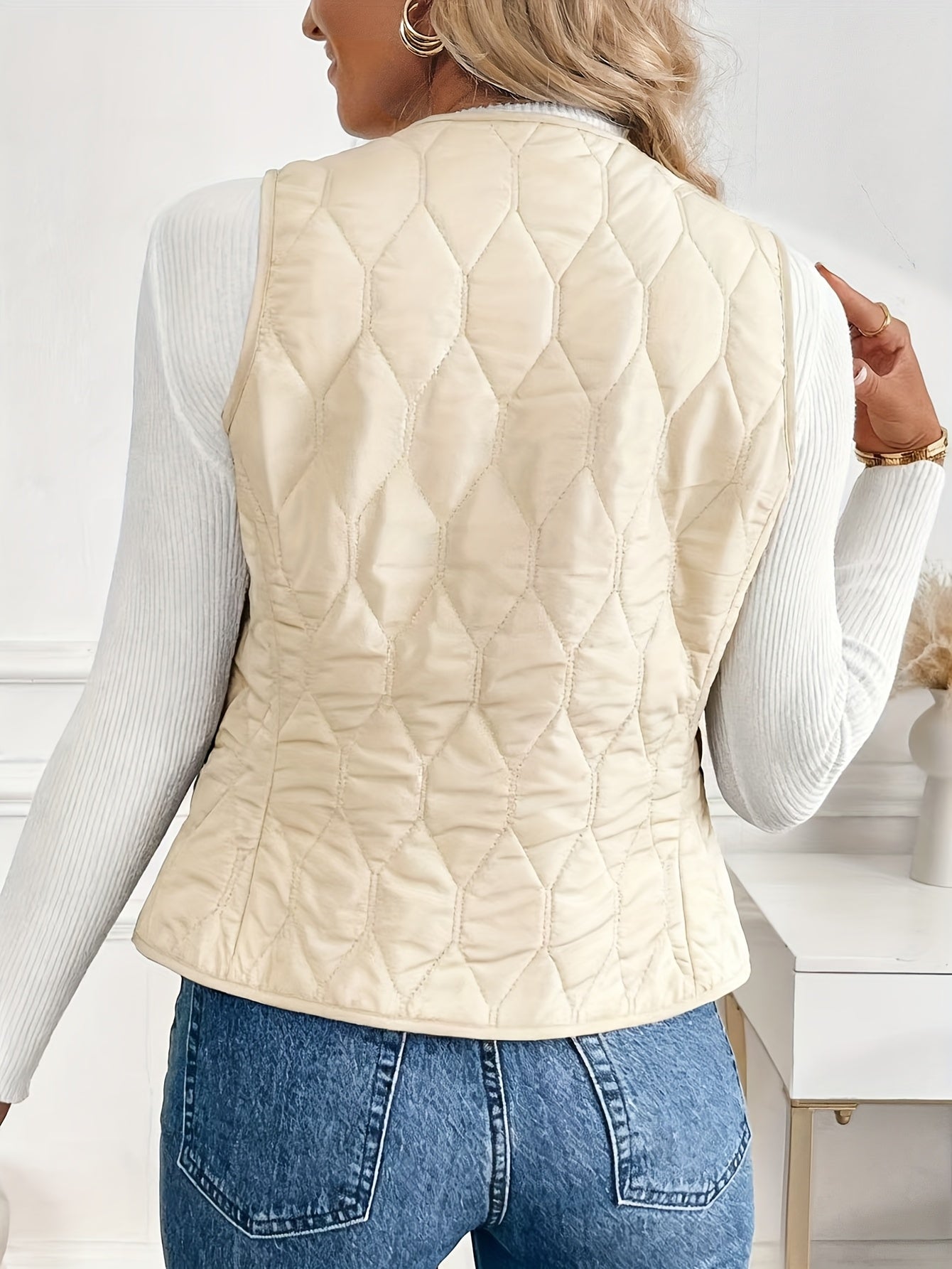 Rhea Women's Quilted Vest - fabric and finish detail