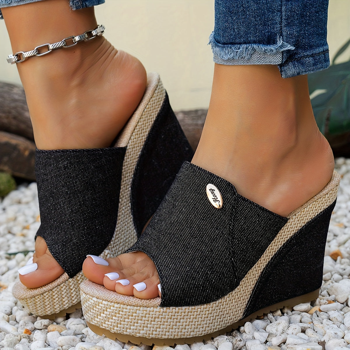 Ottilie Women's Espadrilles - fabric and finish detail