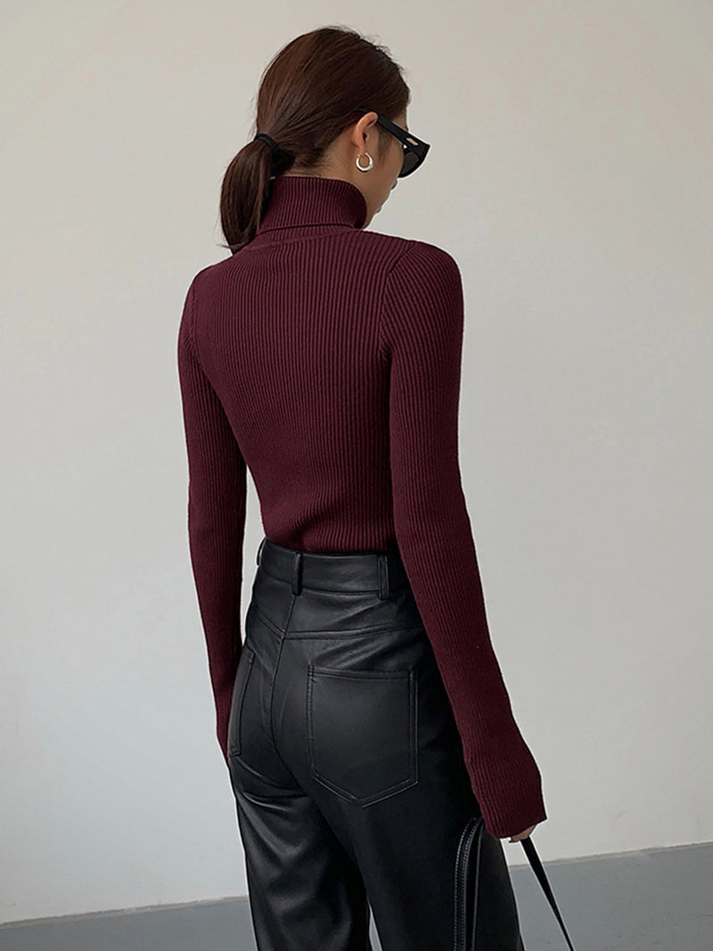 Vera Women's Top - close-up detail