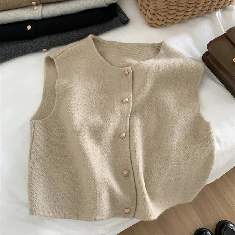 Ottilie Women's Sweater - fabric and finish detail
