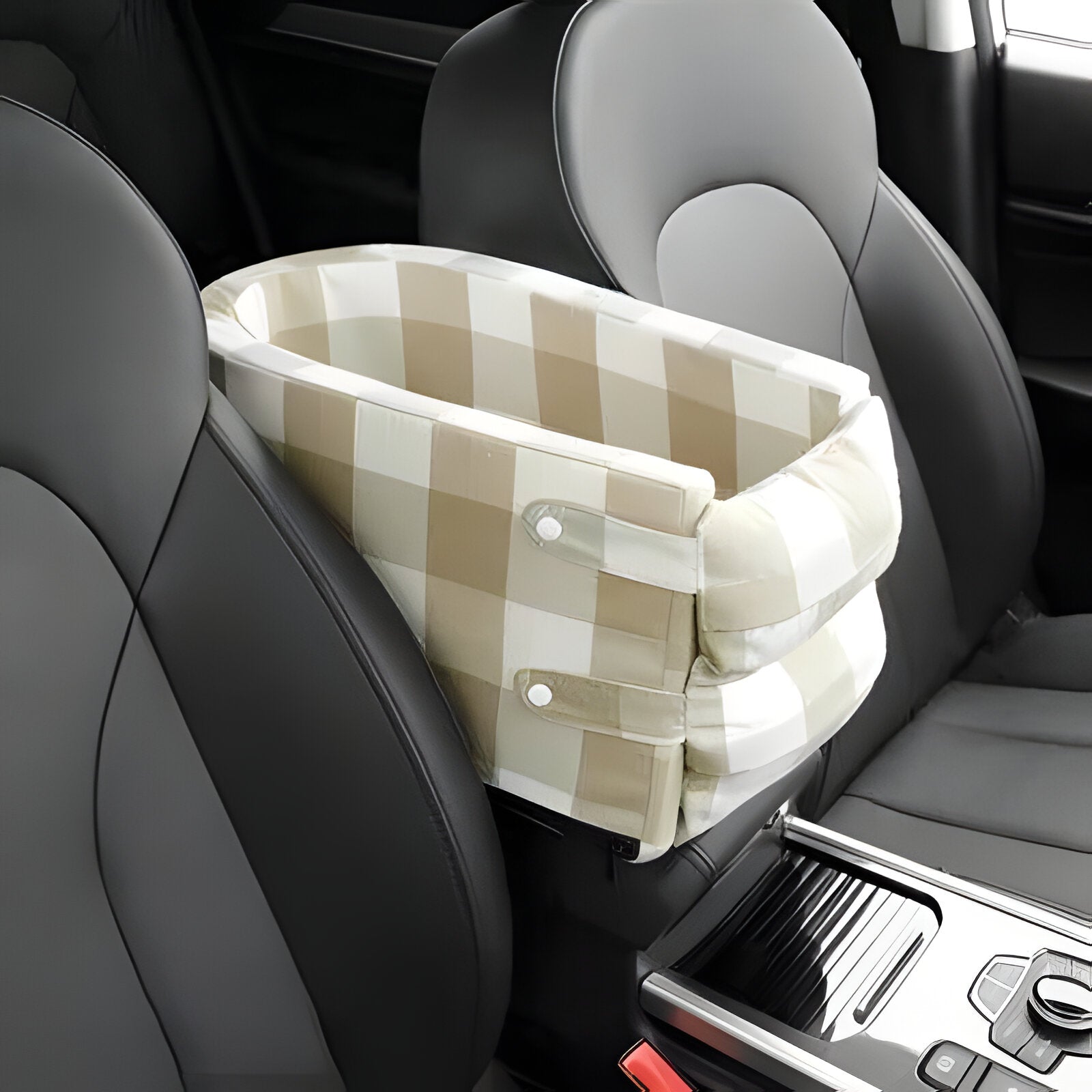 Dune Car Seat - fabric and finish detail