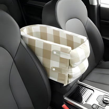 Dune Car Seat - fabric and finish detail