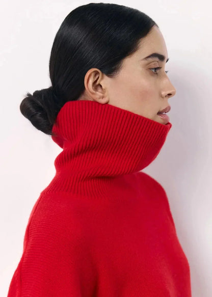 Juno Women's Oversized Sweater - close-up detail