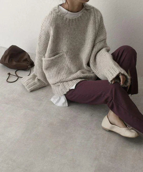 Saskia Women's Oversized Sweater - close-up detail