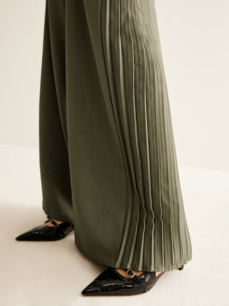 Kaia Women's Pleated Trousers - back view