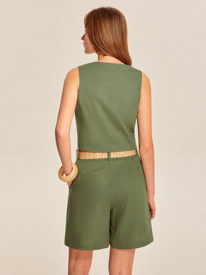 Edith Women's Linen Shorts - shown in use