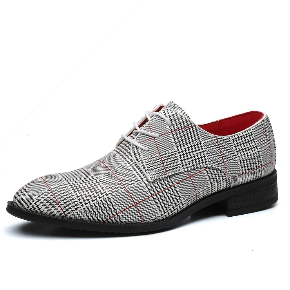 Tamsin Women's Oxfords - shown in use