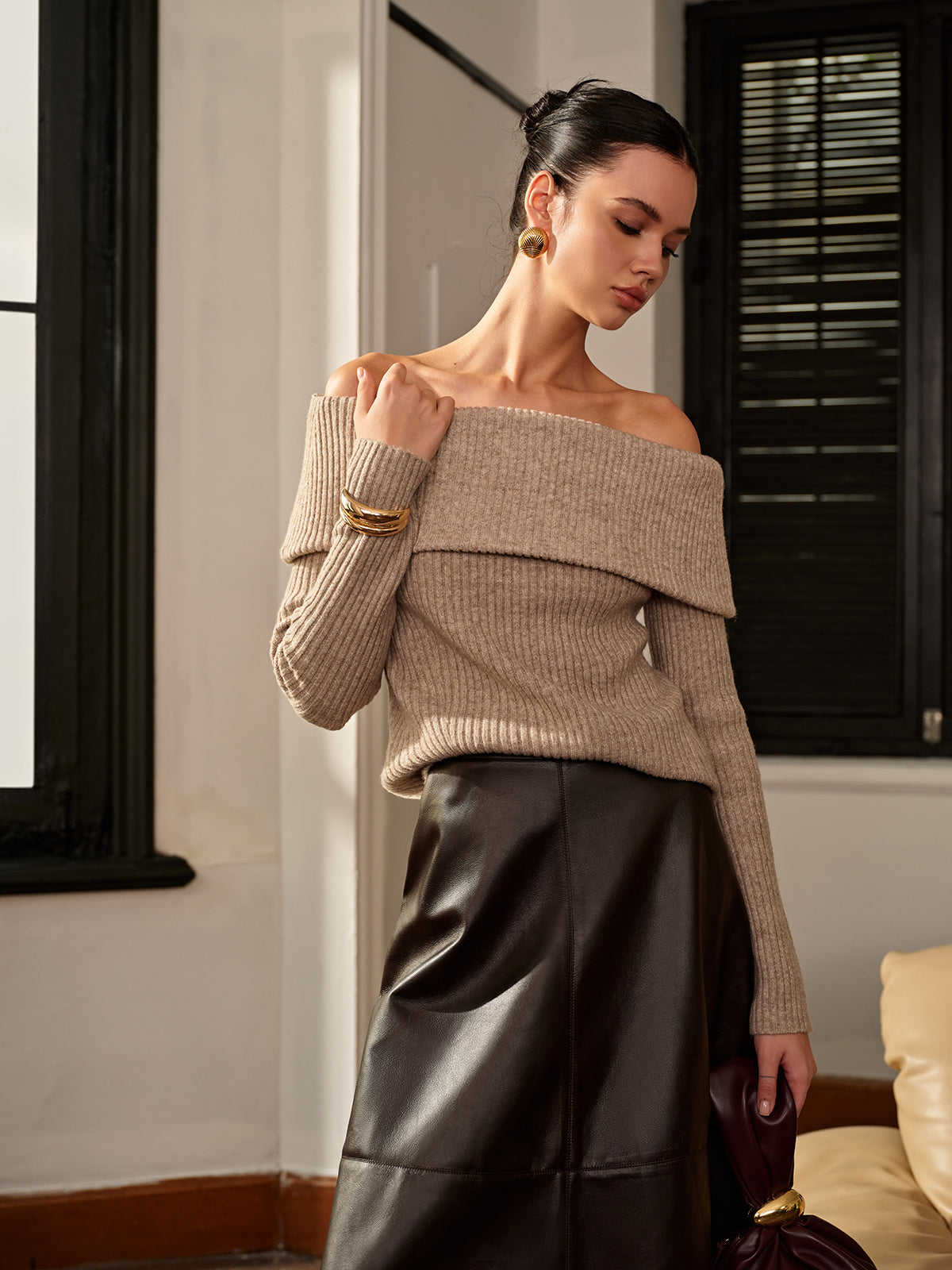 Talia Women's Sweater - fabric and finish detail