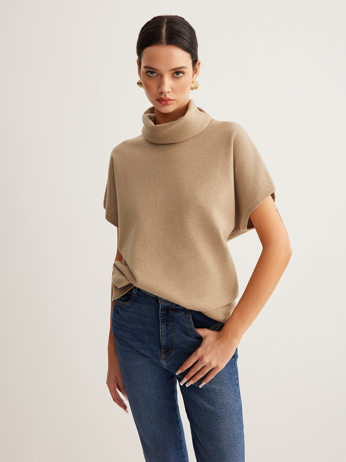 Faye Women's Sweater - fabric and finish detail
