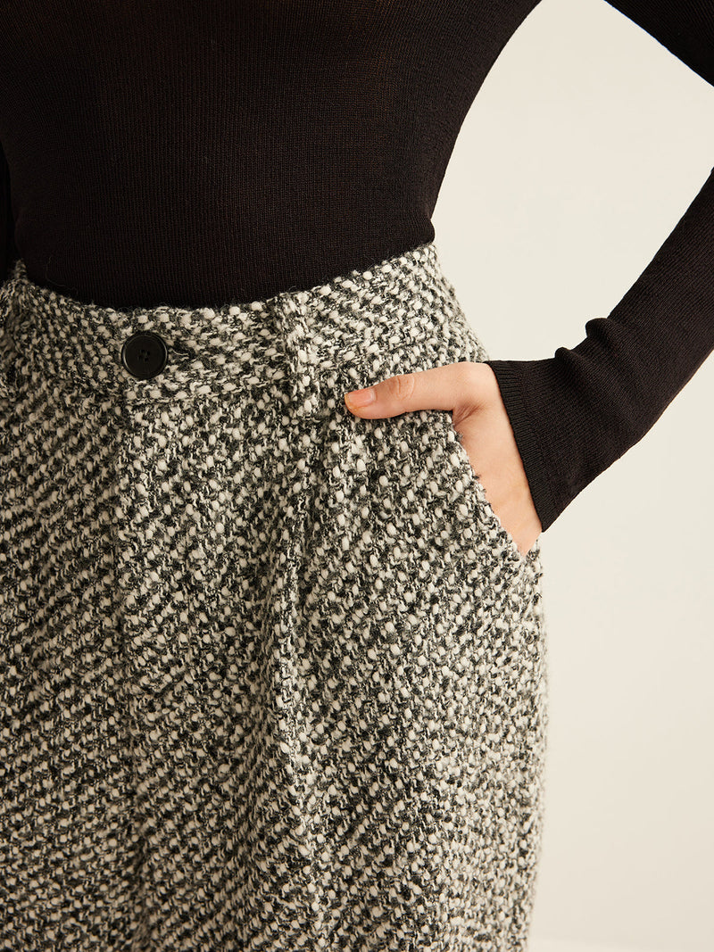 Ulla Women's Trousers - fabric and finish detail